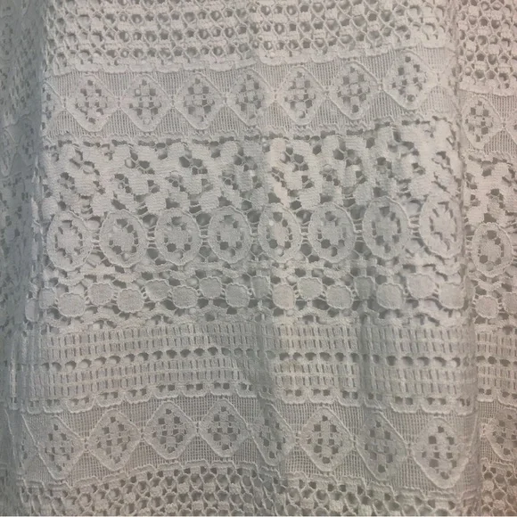 Croft & Barrow Lace Front Sleeveless Top NWT Medium - Picture 2 of 5